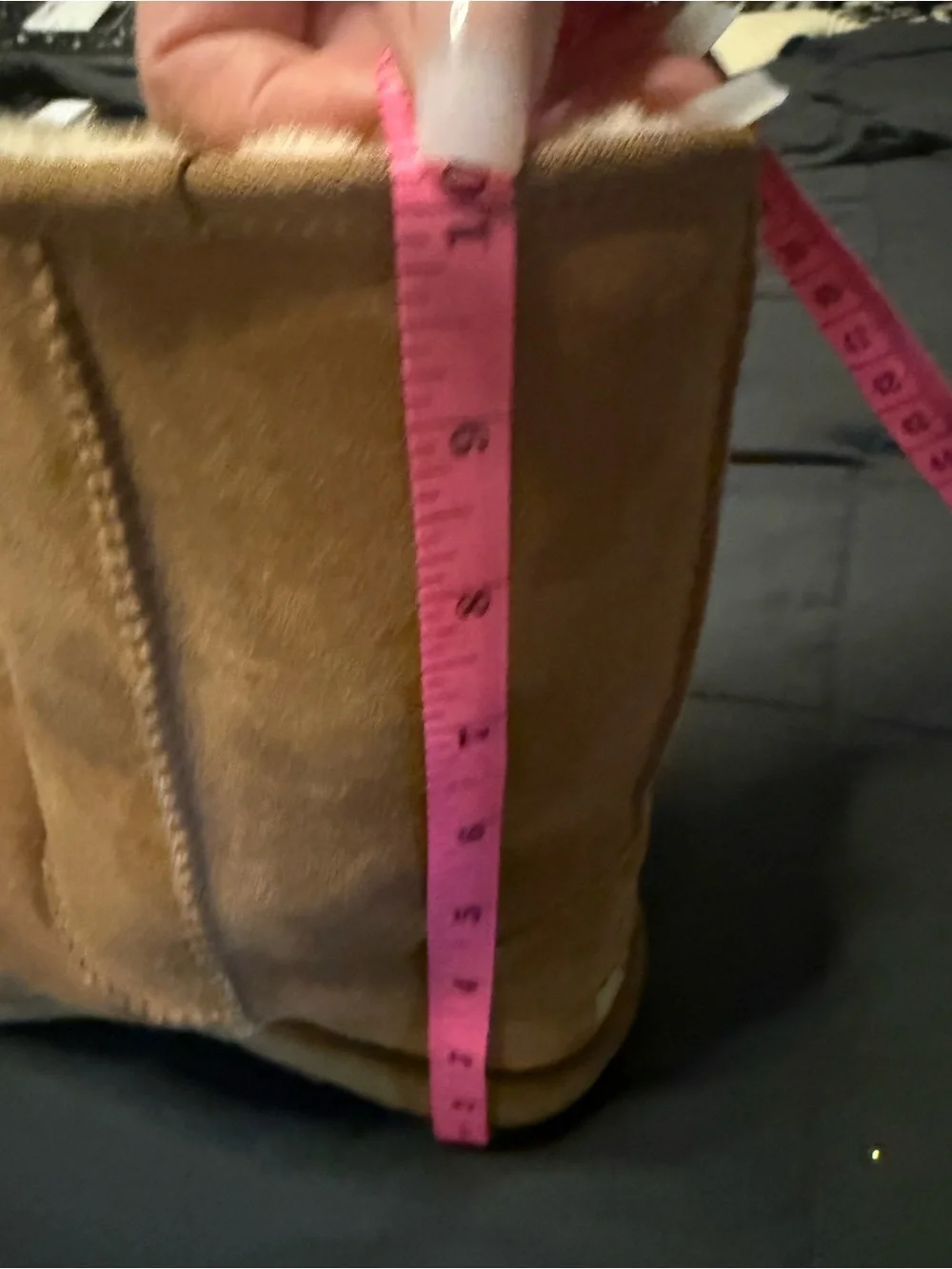 UGG Australia Classic Short Suede Shearling Boots Chestnut Tan Women's 10